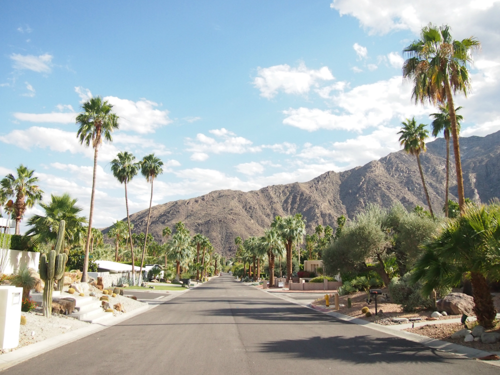 砂漠のリゾート地、パームスプリングス（Palm Springs） | WEST COASTER