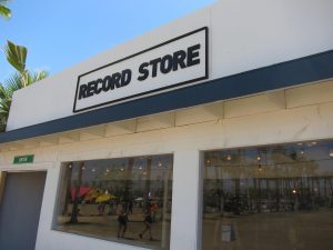 コーチェラ−レコードショップ