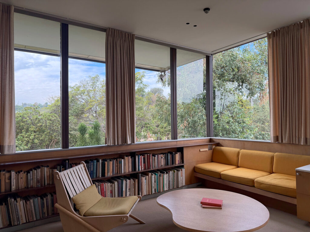 Neutra VDL House(2Fリビングルーム)