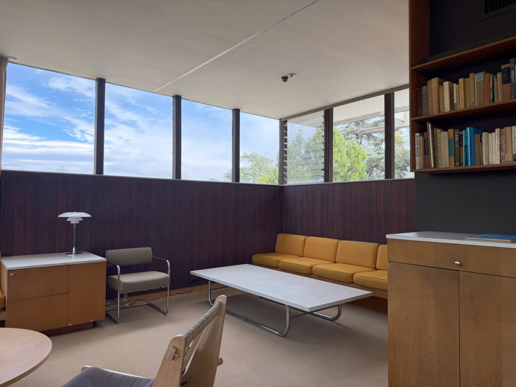 Neutra VDL House(2Fリビングルーム)