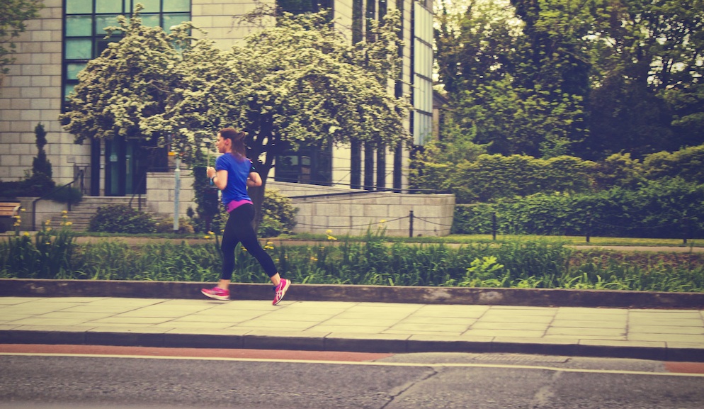 woman_running